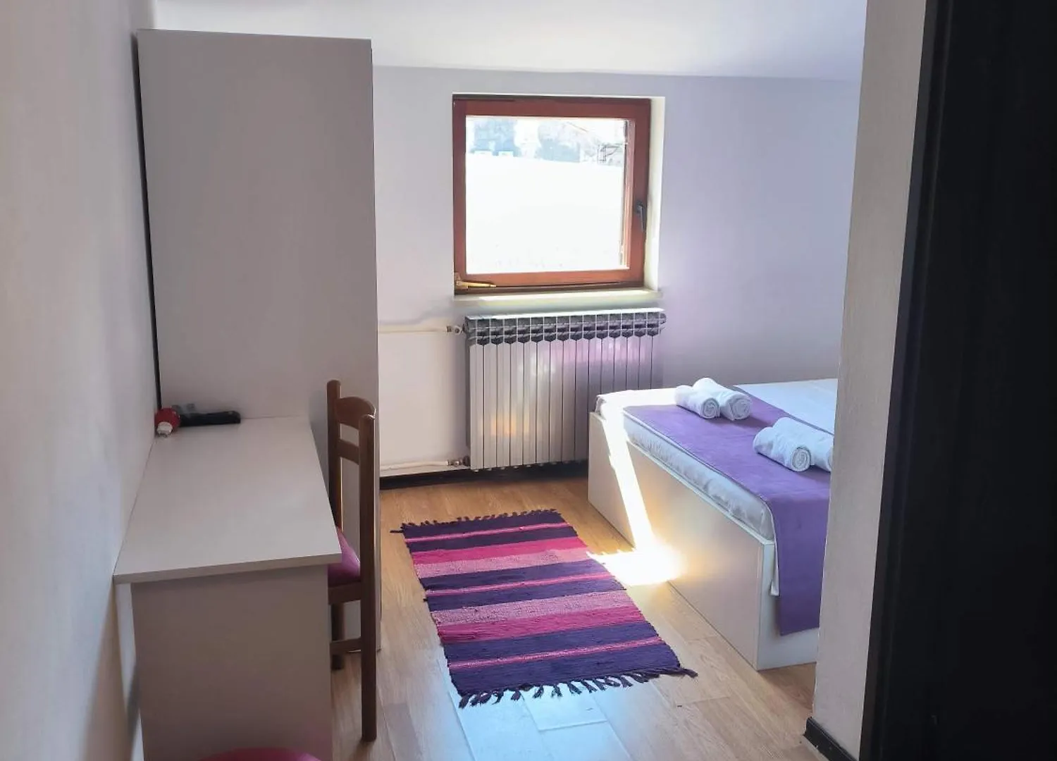 Omir Bed & Breakfast Πούλα