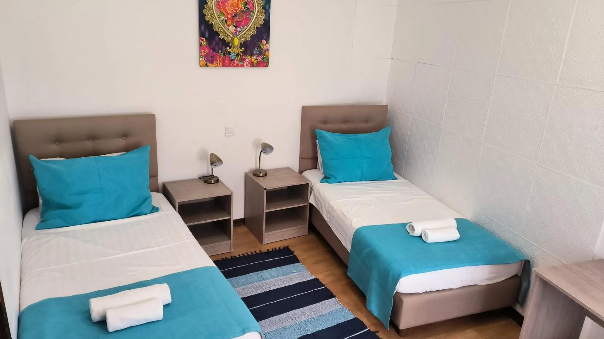 Omir Bed & Breakfast Πούλα 0*,