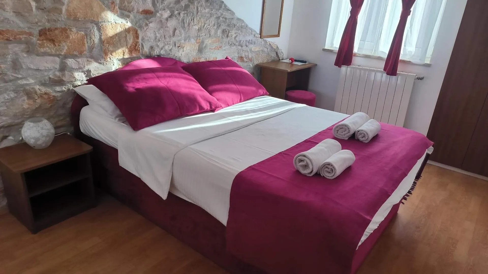 Omir Bed & Breakfast Pula