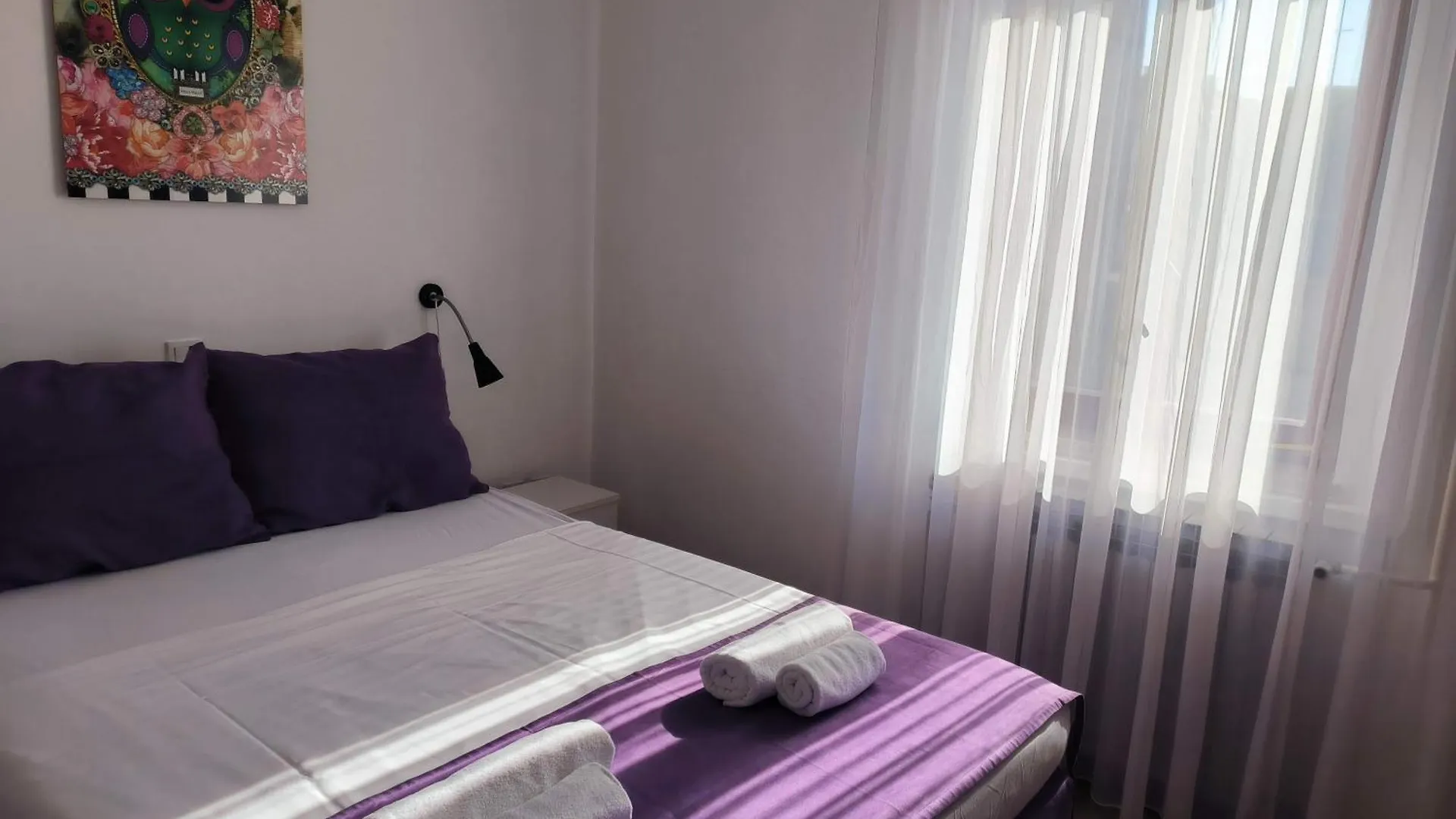 Omir Bed & Breakfast Πούλα
