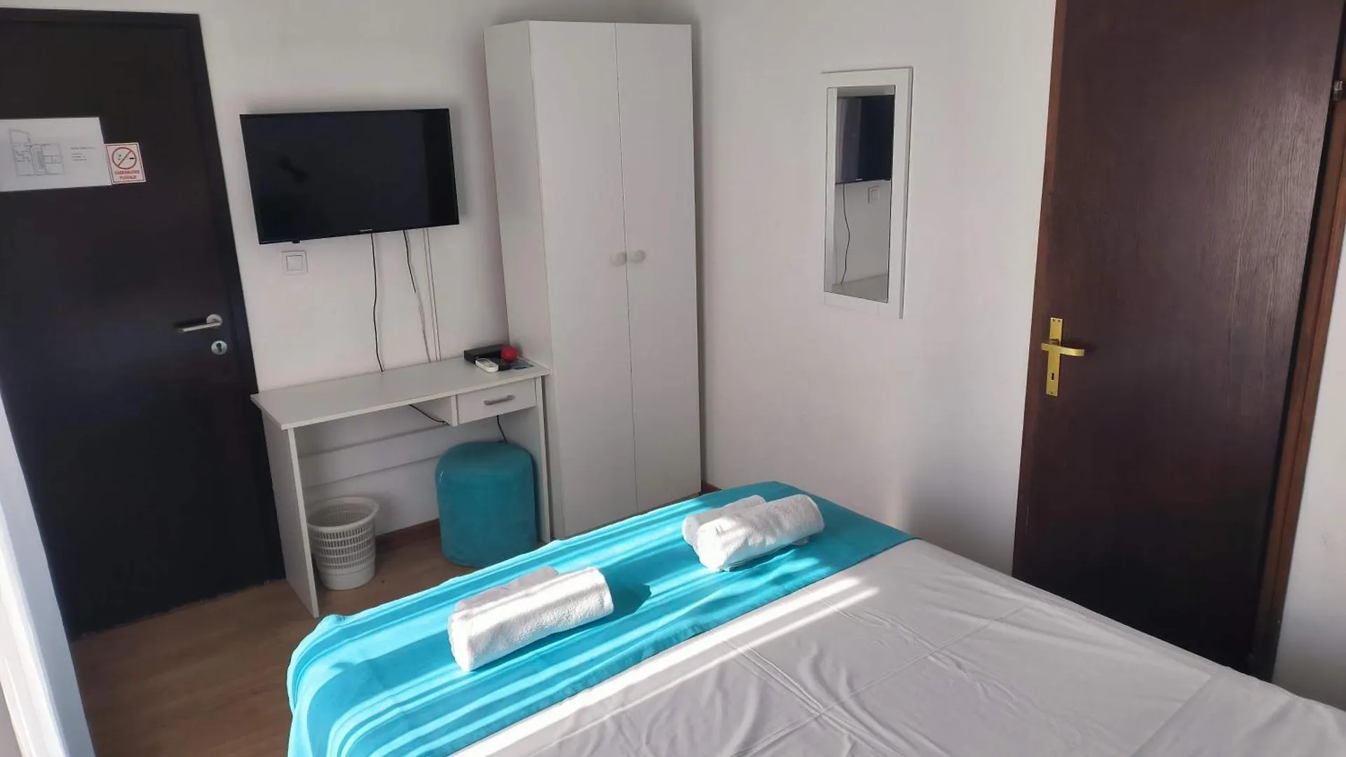 Omir Bed & Breakfast Πούλα 0*,