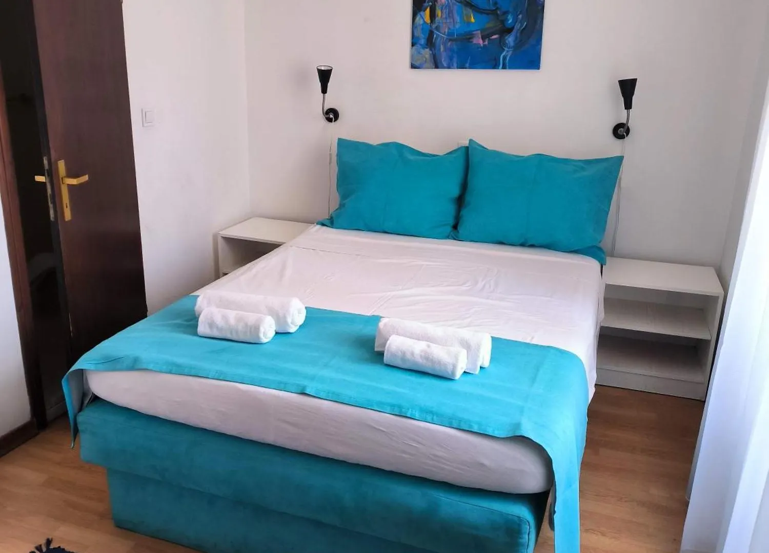 Omir Bed & Breakfast Pula 0*,