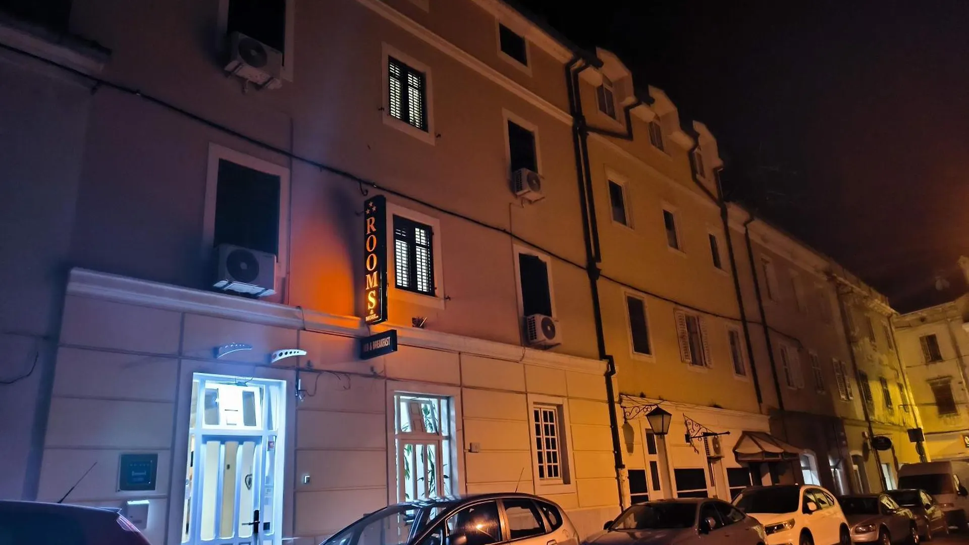 Omir Bed & Breakfast Πούλα 0*,  Κροατία